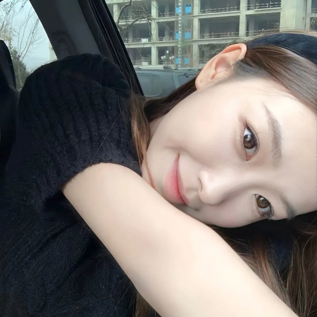 向下扭曲 高清封面